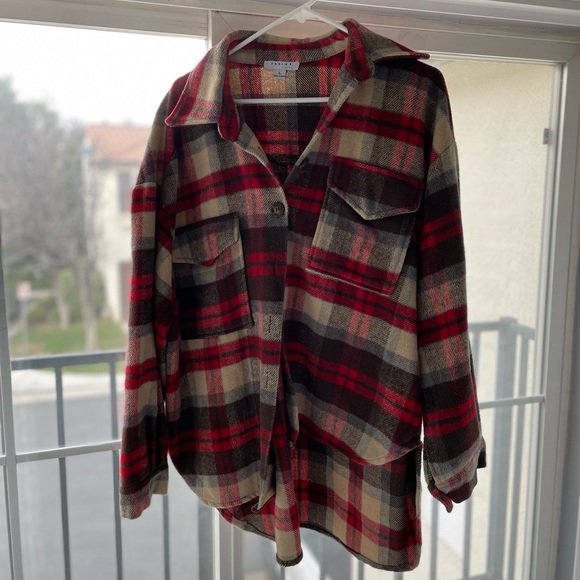 Dressed in LALA shacket - Picture 1 of 3